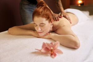 Anwendung: Aromaöl-Ganzkörpermassage - 80 Minuten